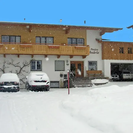 Spacious With Garden In Tyrol Apartment